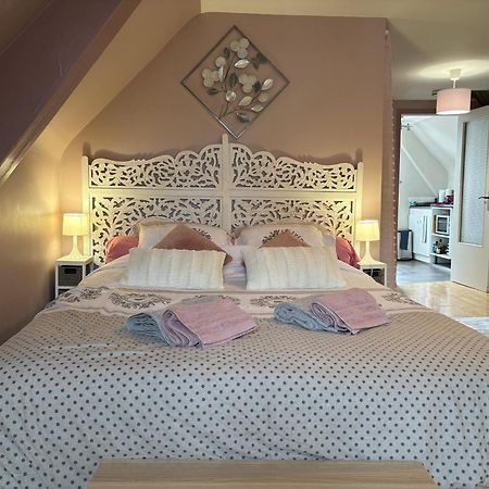 דינאן Le Grenier Studio De Charme Centre Historique מראה חיצוני תמונה